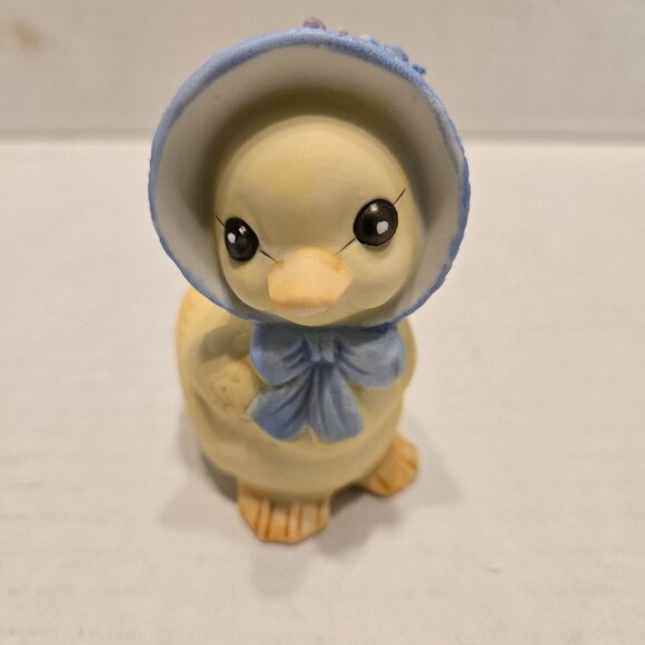 BABY CHICK FIGURINE - Picture 2 of 7